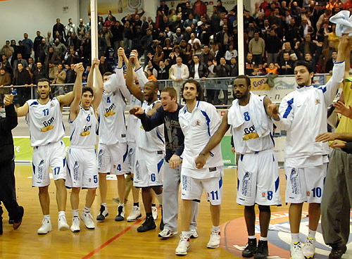 Μεγάλη νίκη για Κολοσσό