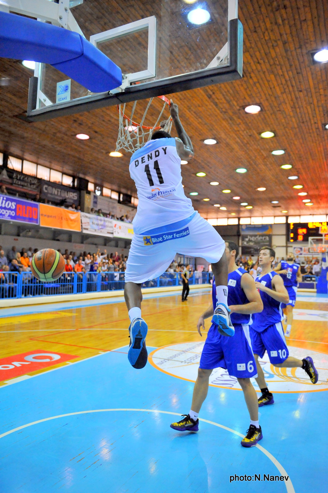 Μεγάλη νίκη στην Ελευσίνα